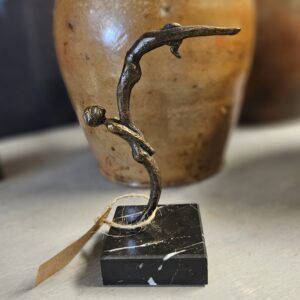 Bronzen sculptuur sierlijk koppel