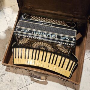 Burini accordeon