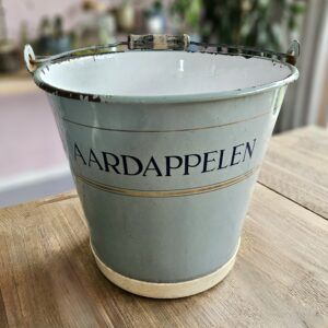 emaille aardappelemmer met houten handvat
